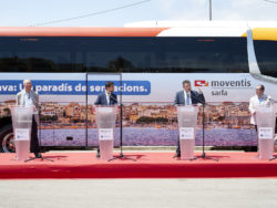 Una flota de vint autobusos de Moventis promociona la Costa Brava dins del territori català