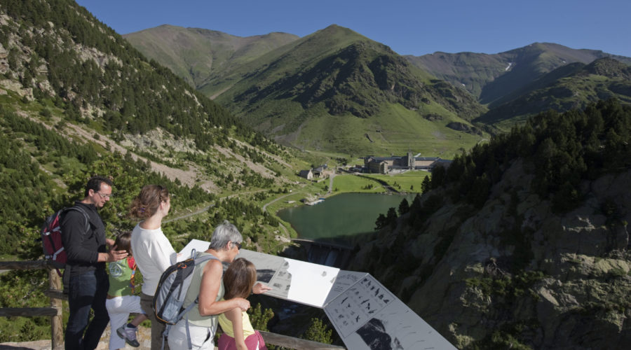 Foto Vall de Núria, Ripollès. Estació d'Esquí Vall de Núria. Arxiu d'Imatges PTCBG